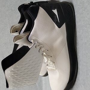 Brandblack J. Crossover 3 Basketball shoe Size 9.5